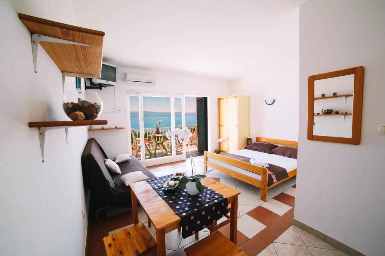 Villa Brigita Омиш Экстерьер фото